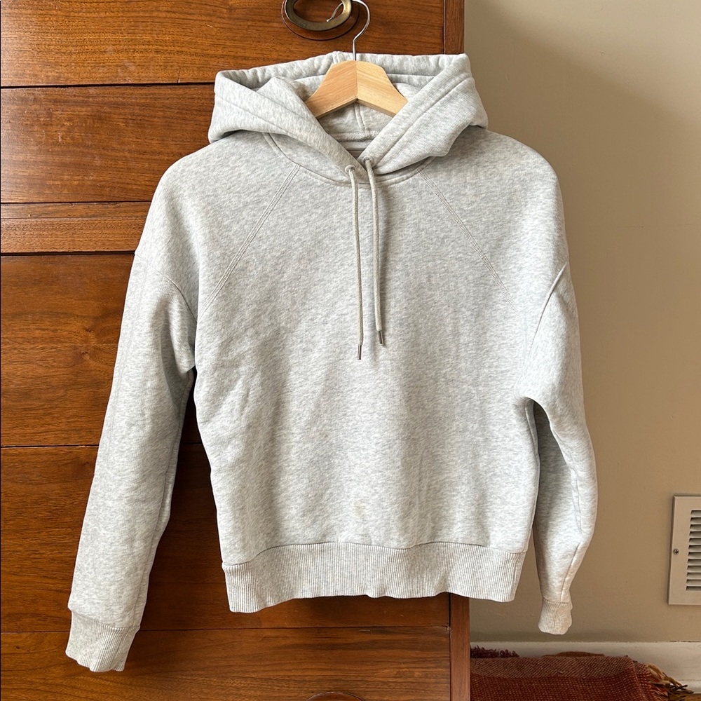 Everlane Light Gray Cropped Sweatshirt